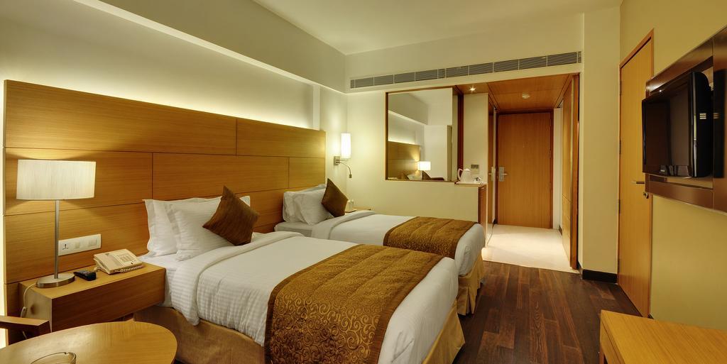 Hotel Platinum Rajkot Ruang foto