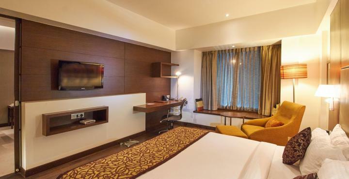 Hotel Platinum Rajkot Bagian luar foto